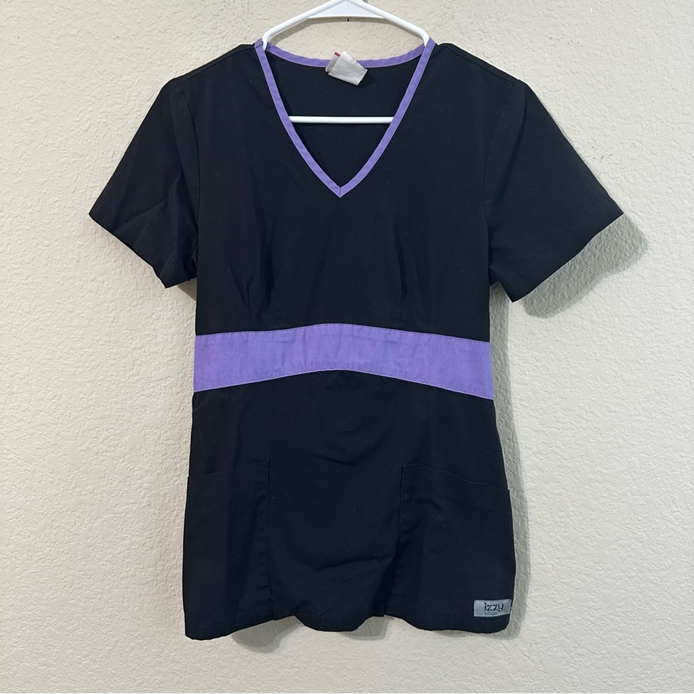 Izzy Scrubs Top Black Purple V-Neck Short Sleeves